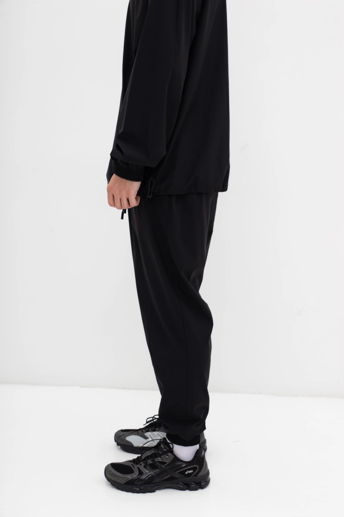 Спортивные брюки