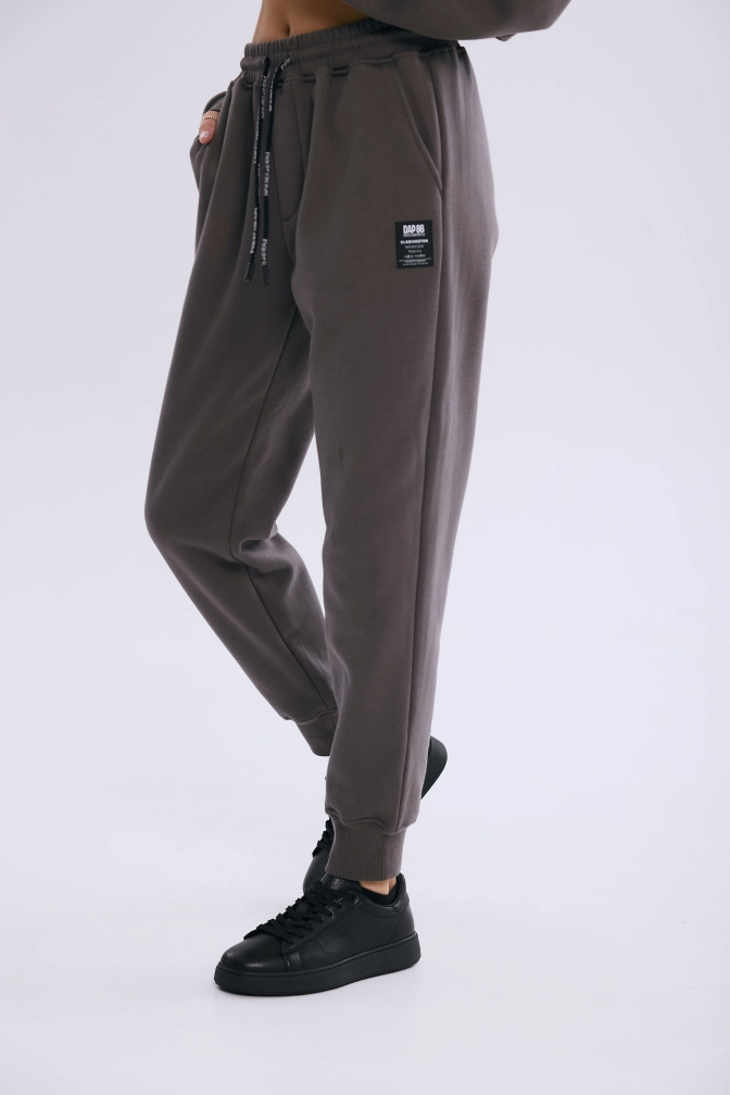 Спортивные брюки