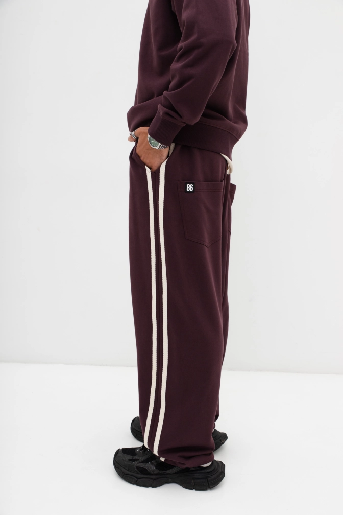 Спортивные брюки